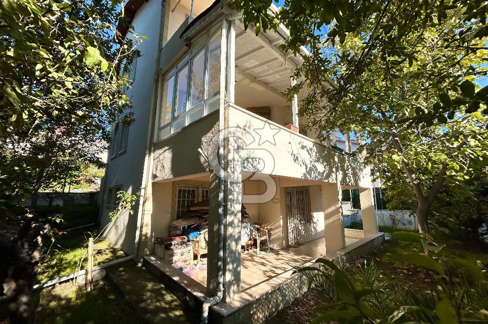 Büyükçekmece Yenimahalle 4+2 Müstakil Villa - Denize 160 metre