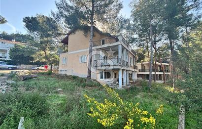 URLA KALABAK‘TA ÇAMLIBEL SİTESİ SATILIK MÜSTAKİL VİLLA