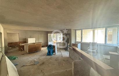 URLA KALABAK‘TA ÇAMLIBEL SİTESİ SATILIK MÜSTAKİL VİLLA