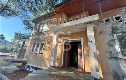 URLA KALABAK‘TA ÇAMLIBEL SİTESİ SATILIK MÜSTAKİL VİLLA