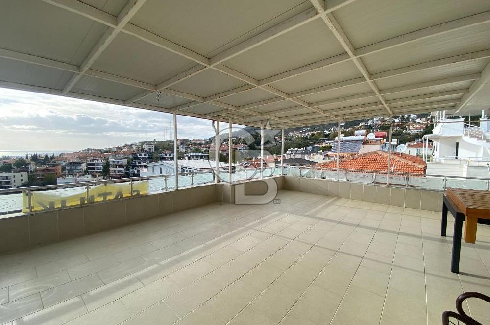 CB KiNG DEN ALTINOLUKDA DENİZ MANZARALI SATILIK TERAS KAT DAİRE