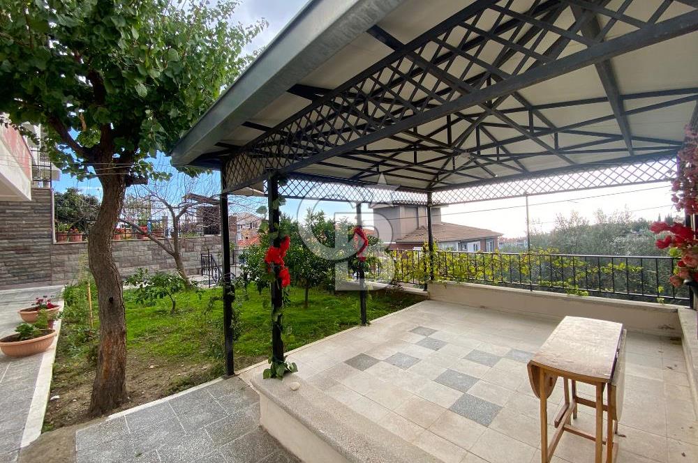 CB KiNG DEN ALTINOLUKDA DENİZ MANZARALI KOMPLE SATILIK 3 KATLI BİNA 