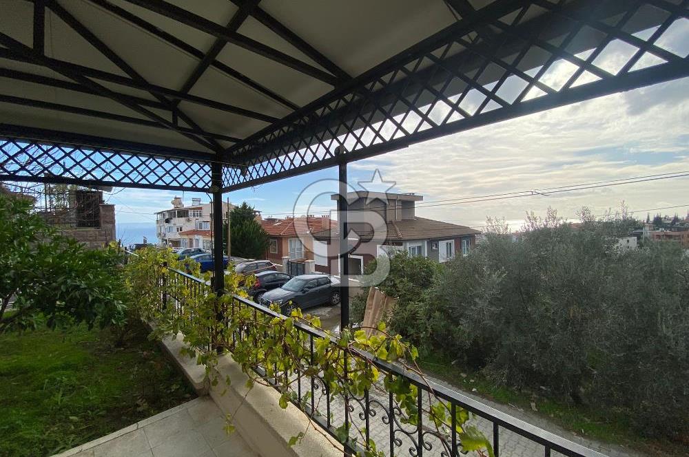 CB KiNG DEN ALTINOLUKDA DENİZ MANZARALI KOMPLE SATILIK 3 KATLI BİNA 