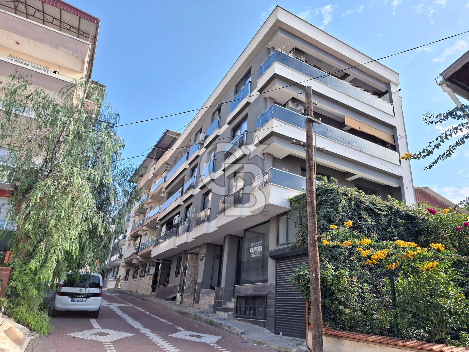 MENEMEN CUMHURİYET MH. DE ÇANAKKALE YOLU KARŞISI 2+1 LÜKS DAİRE