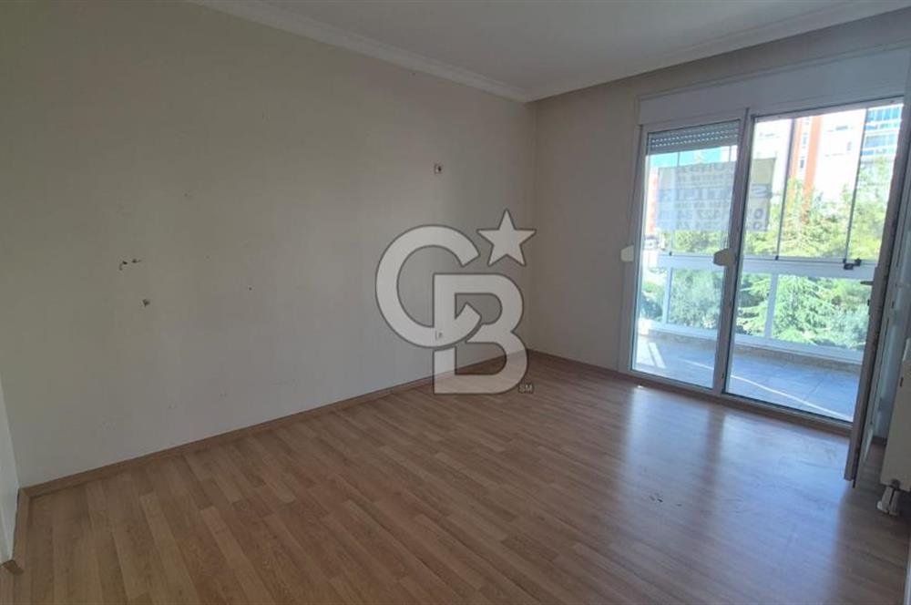 Burak Kul'dan Karşıyaka YÜKSEK VADİ SİTESİ 3+1 Fırsat Daire