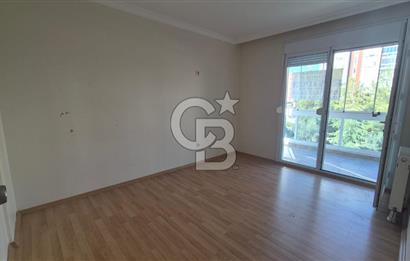 Burak Kul'dan Karşıyaka YÜKSEK VADİ SİTESİ 3+1 Fırsat Daire