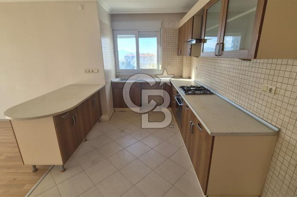 Burak Kul'dan Karşıyaka YÜKSEK VADİ SİTESİ 3+1 Fırsat Daire