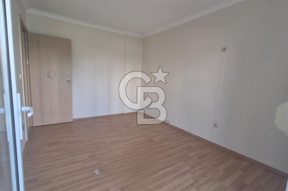 Burak Kul'dan Karşıyaka YÜKSEK VADİ SİTESİ 3+1 Fırsat Daire