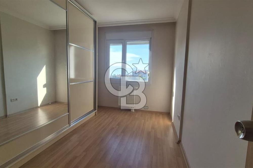 Burak Kul'dan Karşıyaka YÜKSEK VADİ SİTESİ 3+1 Fırsat Daire