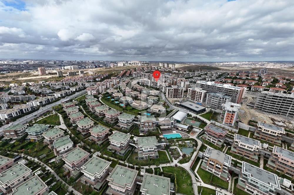 BAHÇEŞEHİR ESTONŞEHİR KORU 4.5+1 SATILIK KÖŞE BAHÇE DUBLEKSİ