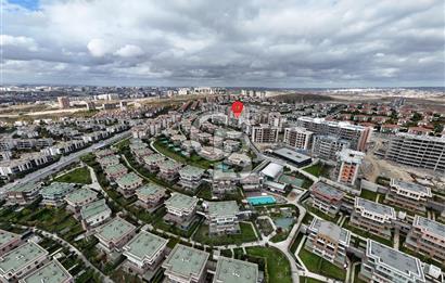 BAHÇEŞEHİR ESTONŞEHİR KORU 4.5+1 SATILIK KÖŞE BAHÇE DUBLEKSİ