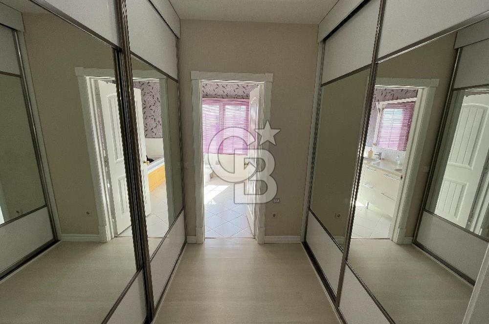 KARAAĞAÇ SUNFLOWER VİLLALARINDA KİRALIK 6+1 VİLLA HAVUZLU