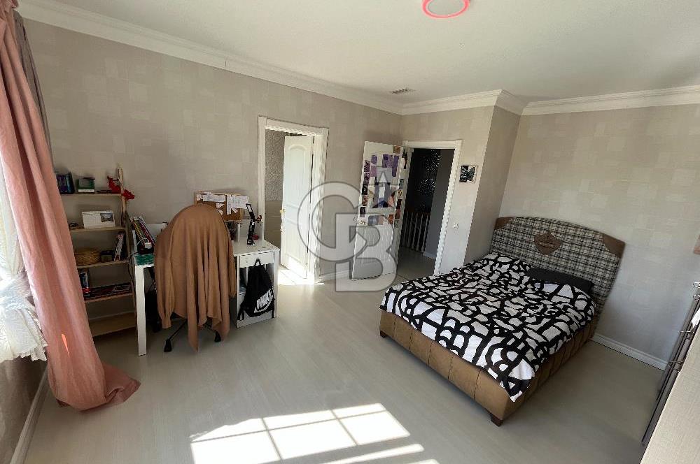 KARAAĞAÇ SUNFLOWER VİLLALARINDA KİRALIK 6+1 VİLLA HAVUZLU