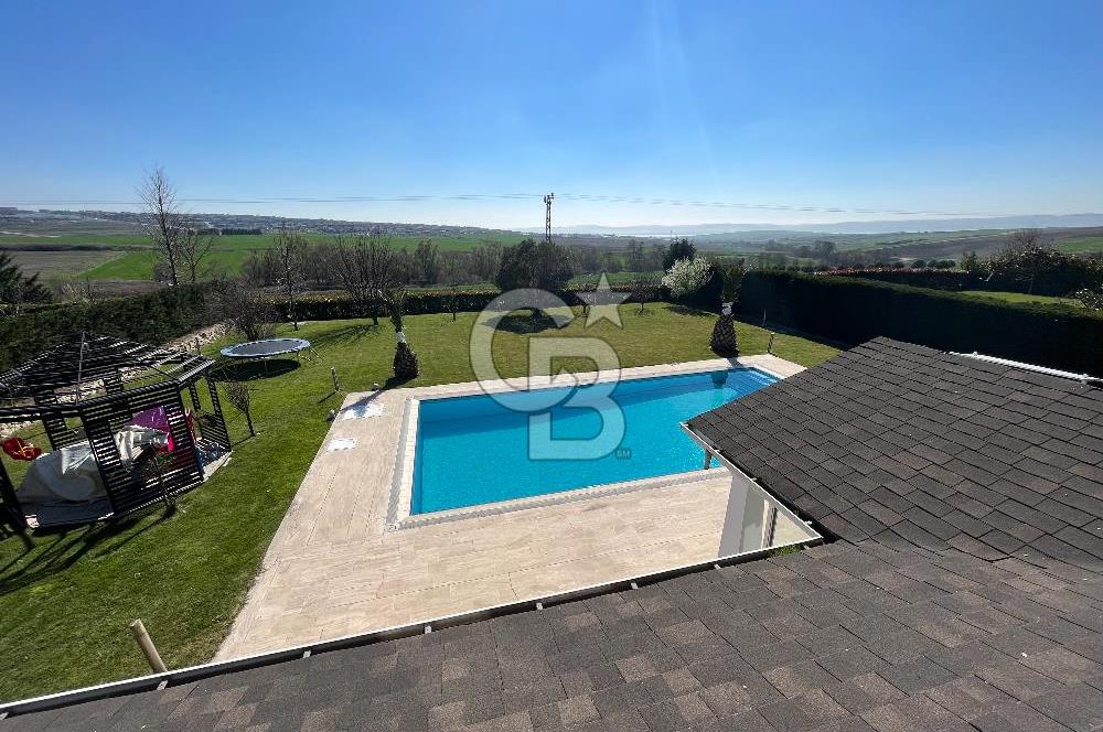 KARAAĞAÇ SUNFLOWER VİLLALARINDA KİRALIK 6+1 VİLLA HAVUZLU