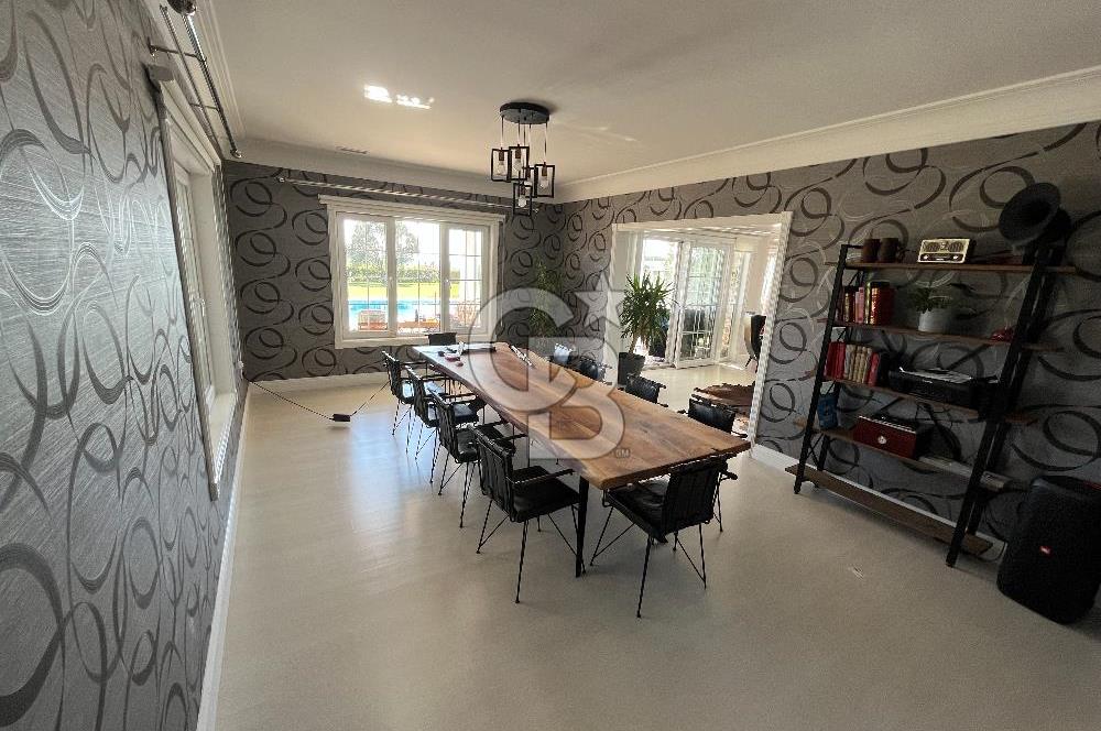 KARAAĞAÇ SUNFLOWER VİLLALARINDA KİRALIK 6+1 VİLLA HAVUZLU