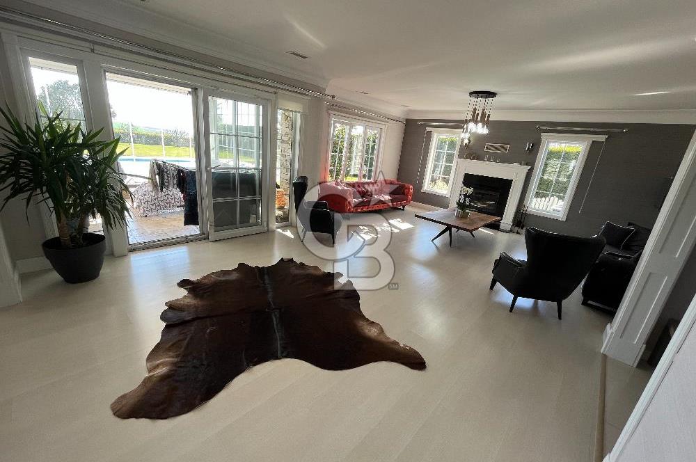KARAAĞAÇ SUNFLOWER VİLLALARINDA KİRALIK 6+1 VİLLA HAVUZLU