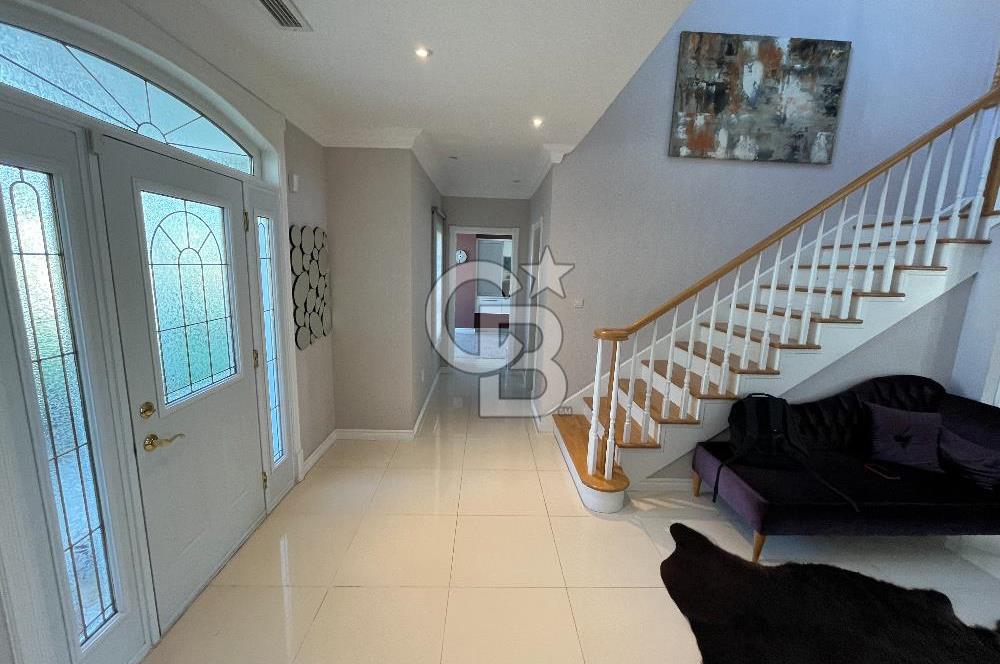 KARAAĞAÇ SUNFLOWER VİLLALARINDA KİRALIK 6+1 VİLLA HAVUZLU