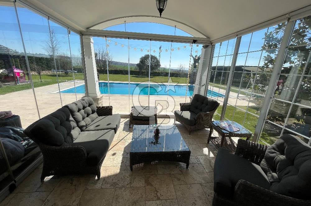 KARAAĞAÇ SUNFLOWER VİLLALARINDA KİRALIK 6+1 VİLLA HAVUZLU