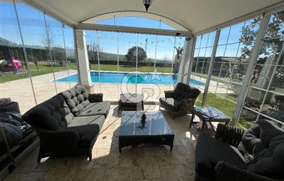 KARAAĞAÇ SUNFLOWER VİLLALARINDA KİRALIK 6+1 VİLLA HAVUZLU