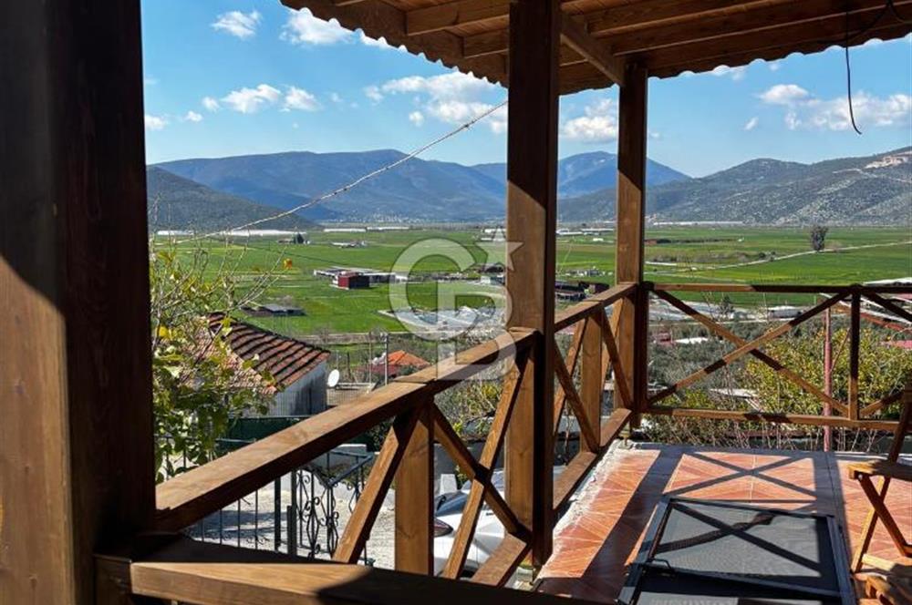 MİLAS MERKEZDE SATILIK 3 KATLI MÜSTAKİL EV