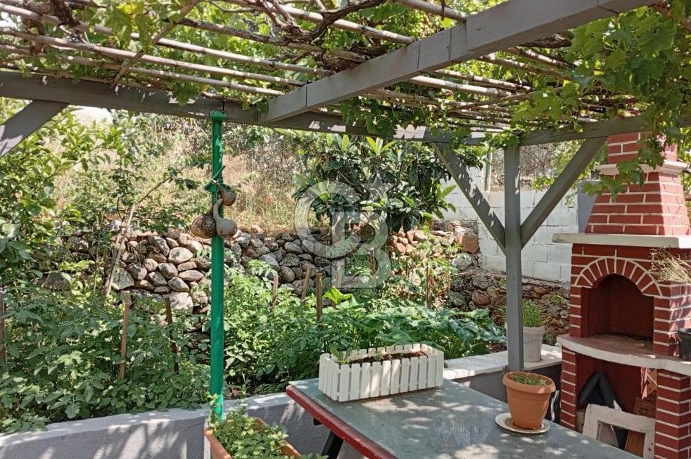 MİLAS MERKEZDE SATILIK 3 KATLI MÜSTAKİL EV