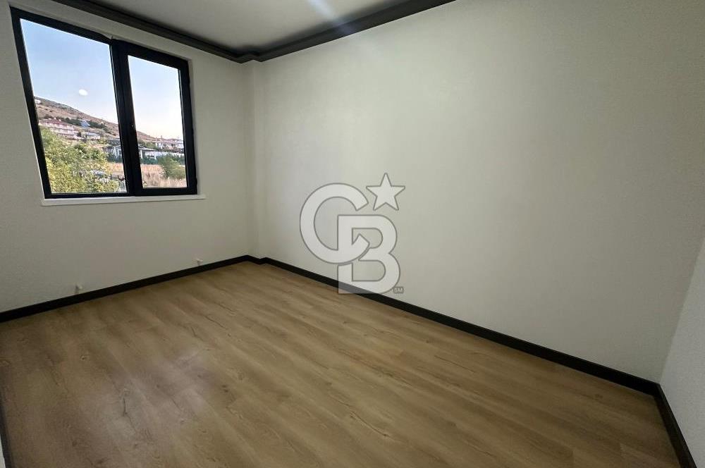 Pursaklar Sirkeli İmarlı İskanlı Havuzlu Satılık 3+1 Lüks Villa