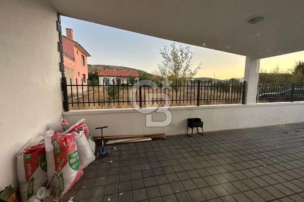 Pursaklar Sirkeli İmarlı İskanlı Havuzlu Satılık 3+1 Lüks Villa