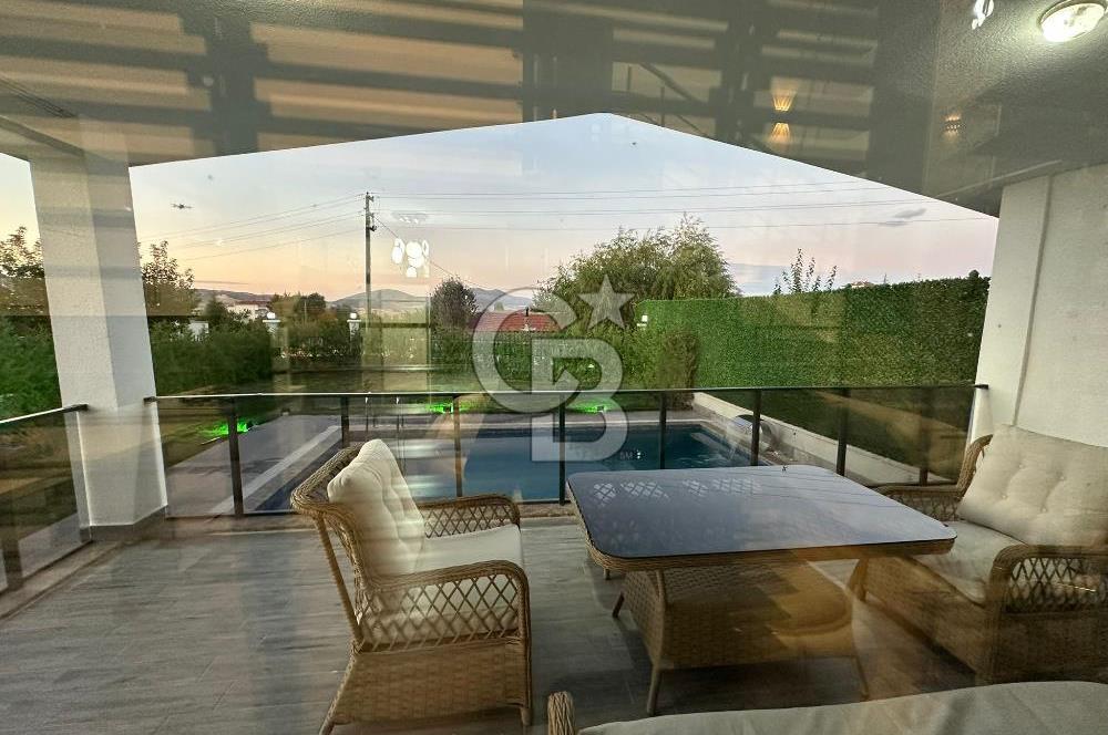 Pursaklar Sirkeli İmarlı İskanlı Havuzlu Satılık 3+1 Lüks Villa