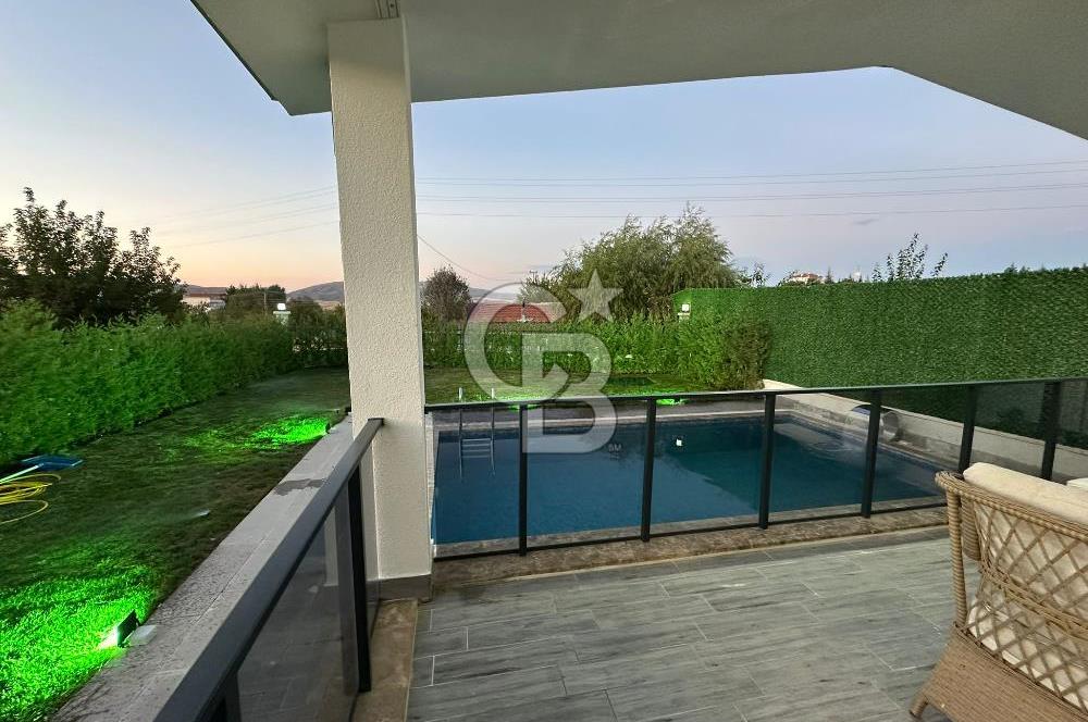 Pursaklar Sirkeli İmarlı İskanlı Havuzlu Satılık 3+1 Lüks Villa