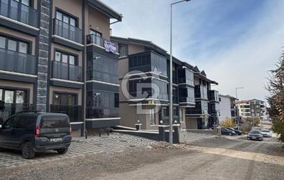 İNCEK YENİ BİNADA SATILIK 2+1 FERAH DUBLEKS DAİRE