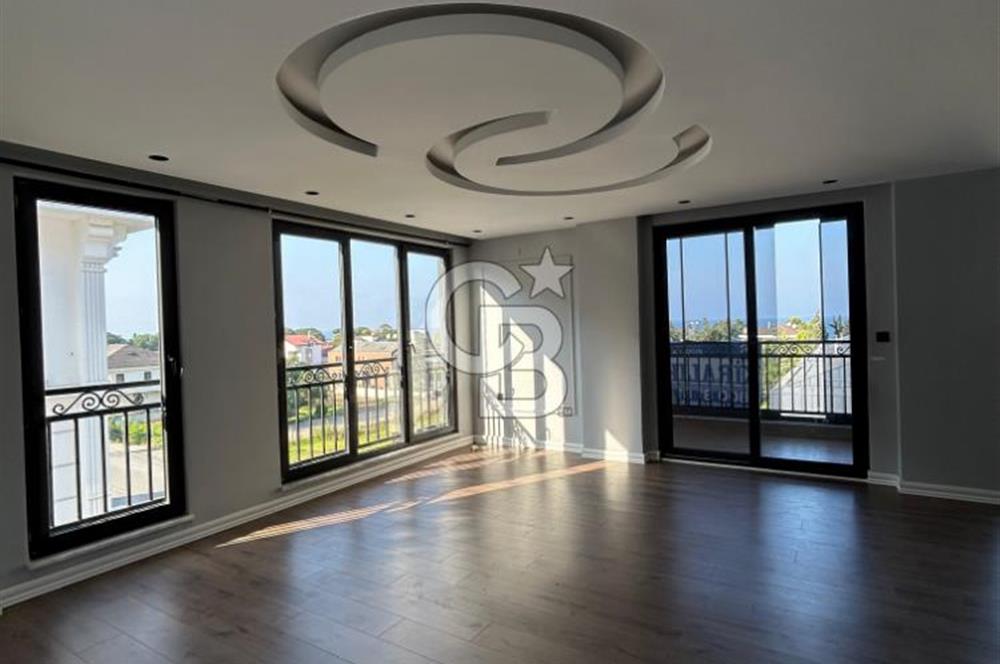 Cumhuriyet Mahallesi’nde  Deniz Manzaralı Lüks Dubleks Daire