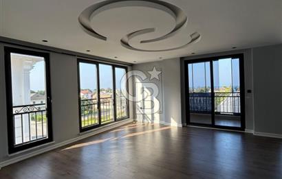 Cumhuriyet Mahallesi’nde  Deniz Manzaralı Lüks Dubleks Daire