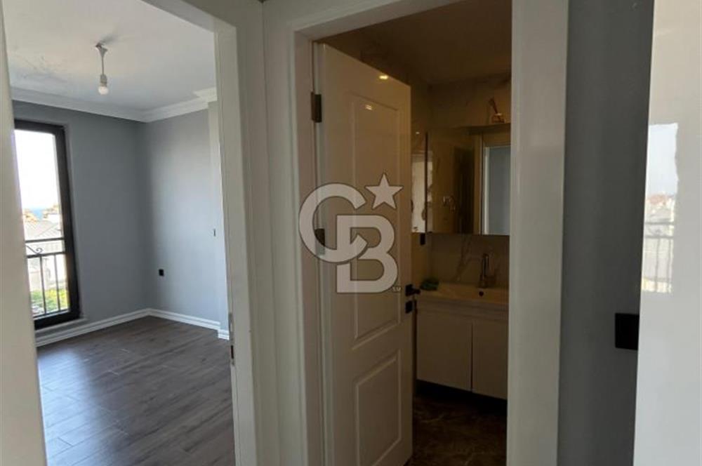 Cumhuriyet Mahallesi’nde  Deniz Manzaralı Lüks Dubleks Daire