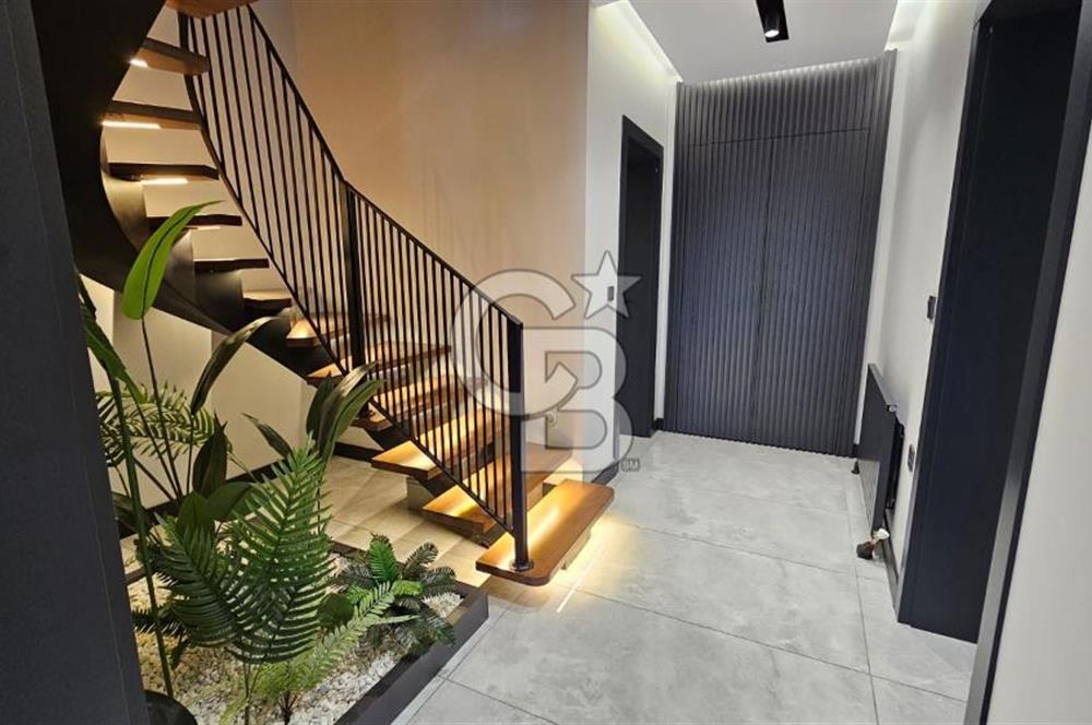 ATLANTİS YANI DIŞ KÖŞE EKSTRA YAPILI 4,5+1 SATILIK VİLLA