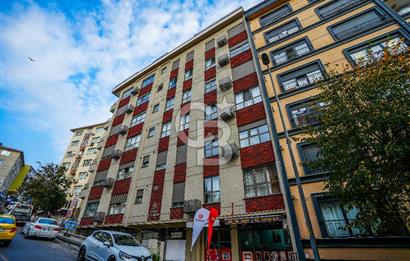 BEŞİKTAŞ DİKİLİTAŞ’TA SATILIK MANZARALI, YENİ VE KAT MÜLKİYETLİ ÇATI DUBLEKS