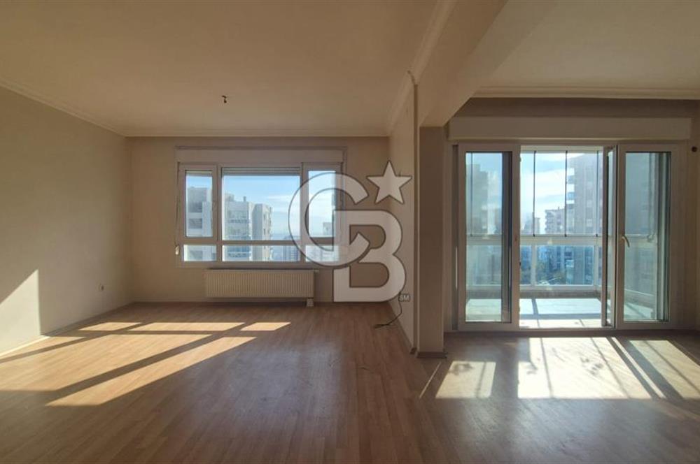 Burak Kul'dan Karşıyaka YÜKSEK VADİ SİTESİ 3+1 Fırsat Daire