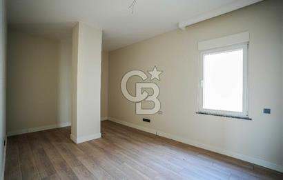 BEŞİKTAŞ DİKİLİTAŞ’TA SATILIK MANZARALI, YENİ VE KAT MÜLKİYETLİ ÇATI DUBLEKS