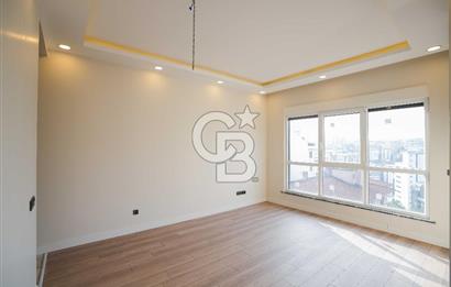 BEŞİKTAŞ DİKİLİTAŞ’TA SATILIK MANZARALI, YENİ VE KAT MÜLKİYETLİ ÇATI DUBLEKS