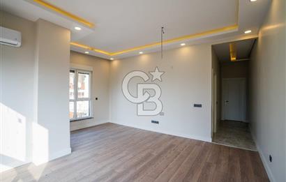 BEŞİKTAŞ DİKİLİTAŞ’TA SATILIK MANZARALI, YENİ VE KAT MÜLKİYETLİ ÇATI DUBLEKS