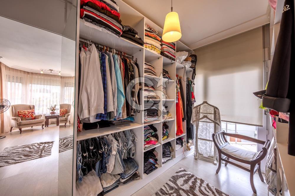 Kahramandere Özege Sitesinde 5+2 Satılık Villa