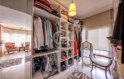 Kahramandere Özege Sitesinde 5+2 Satılık Villa