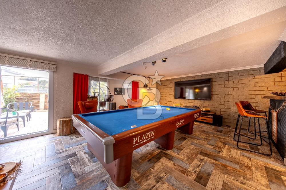 Kahramandere Özege Sitesinde 5+2 Satılık Villa