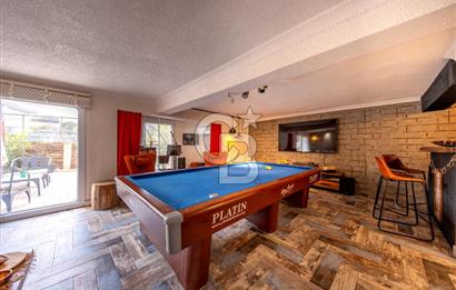 Kahramandere Özege Sitesinde 5+2 Satılık Villa