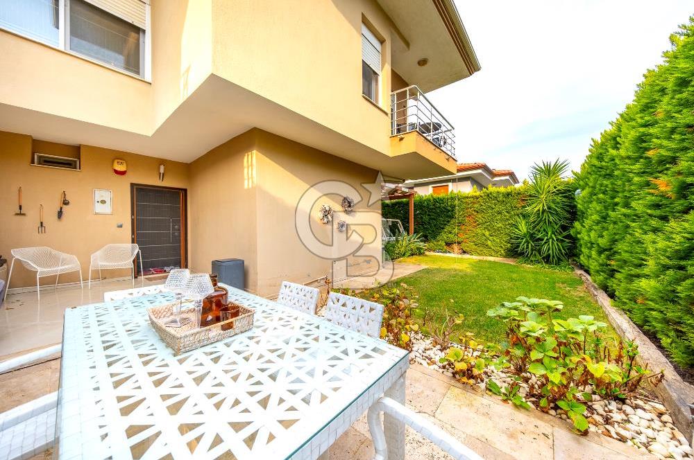 Kahramandere Özege Sitesinde 5+2 Satılık Villa