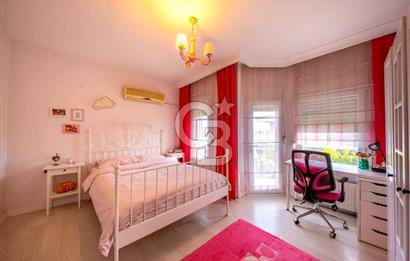 Kahramandere Özege Sitesinde 5+2 Satılık Villa