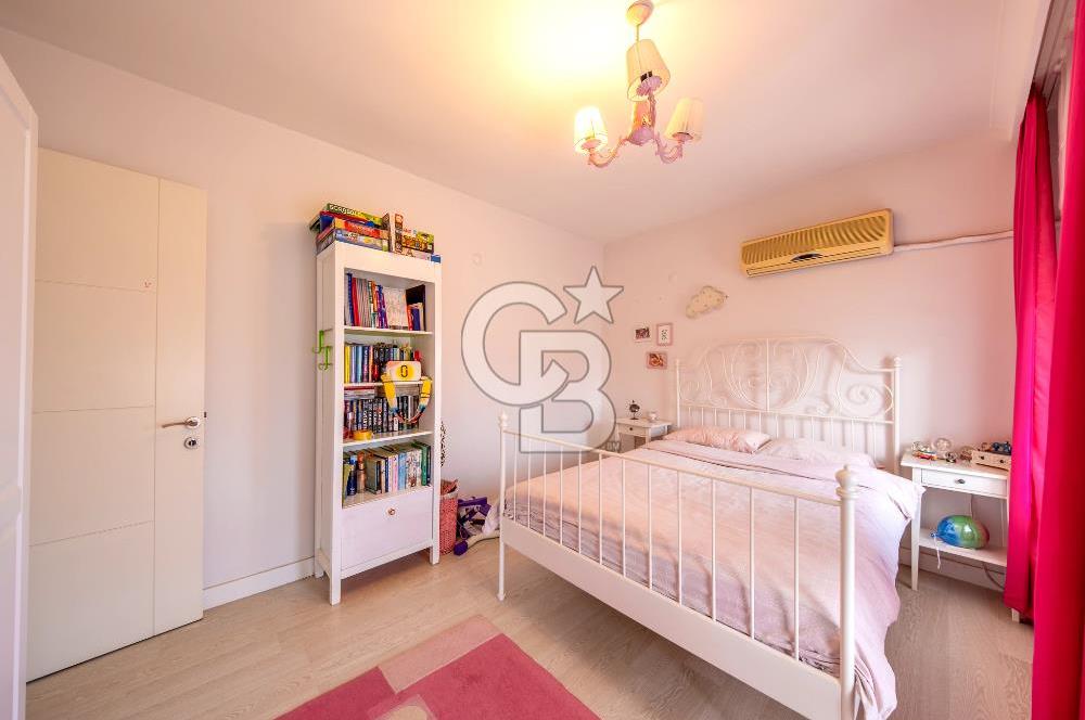 Kahramandere Özege Sitesinde 5+2 Satılık Villa