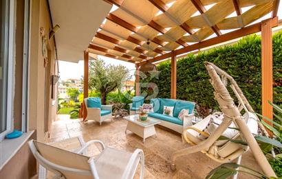 Kahramandere Özege Sitesinde 5+2 Satılık Villa