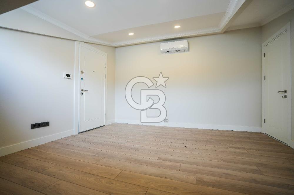 BEŞİKTAŞ DİKİLİTAŞ’TA SATILIK MANZARALI, YENİ VE KAT MÜLKİYETLİ ÇATI DUBLEKS