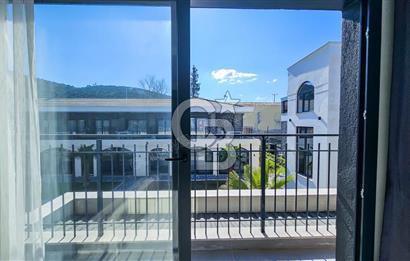 KUŞADASI KUŞTUR MAH. GENİŞ BAHÇE PAYI OLAN EŞYALI 1+1 RESİDENCE 