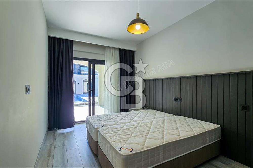 KUŞADASI KUŞTUR MAH. GENİŞ BAHÇE PAYI OLAN EŞYALI 1+1 RESİDENCE 